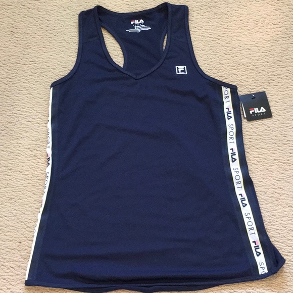 FILA two piece work out set, bought from a posher but it’s big for me. - Picture 5 of 10